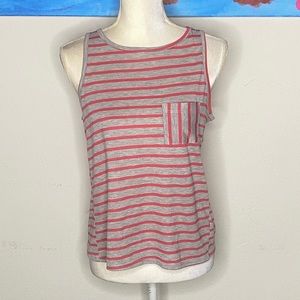 🌸 Woman’s Striped Tank Top
